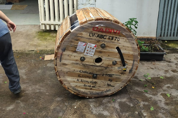 cadivi-cap-nhom-van-xoan-lv-abc-4x70-1